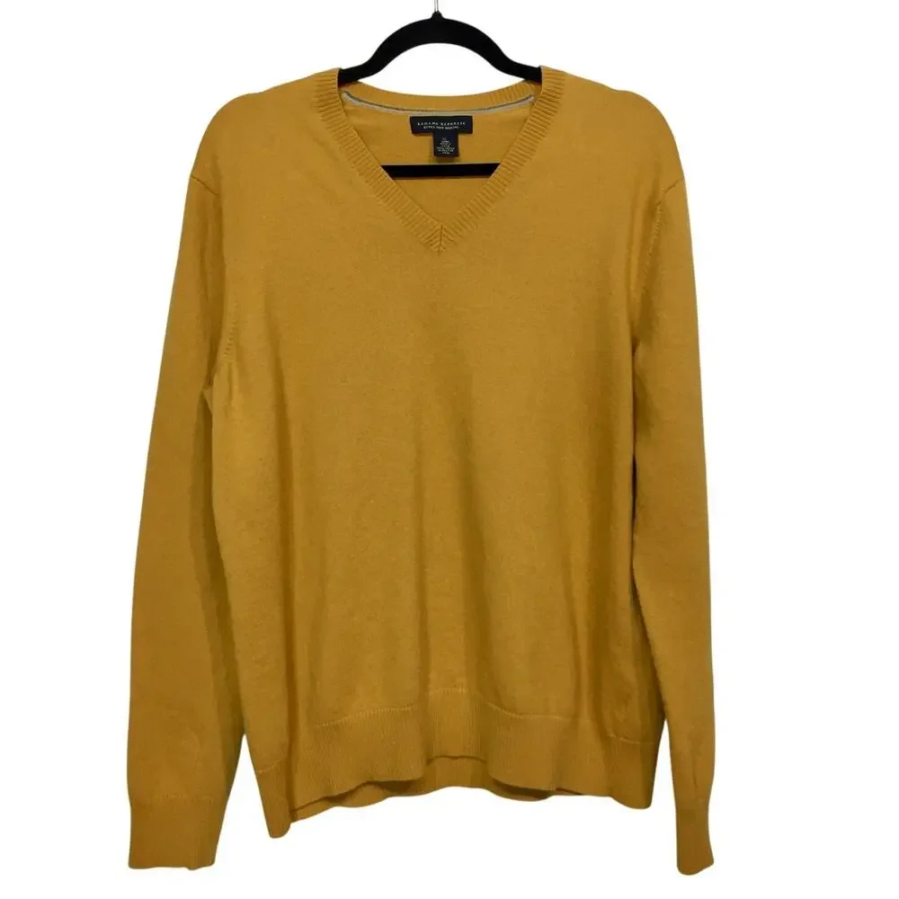 Banana Republic Extra Fine Merino Wool V-Neck Men's Sweater XL Classic Old Money
